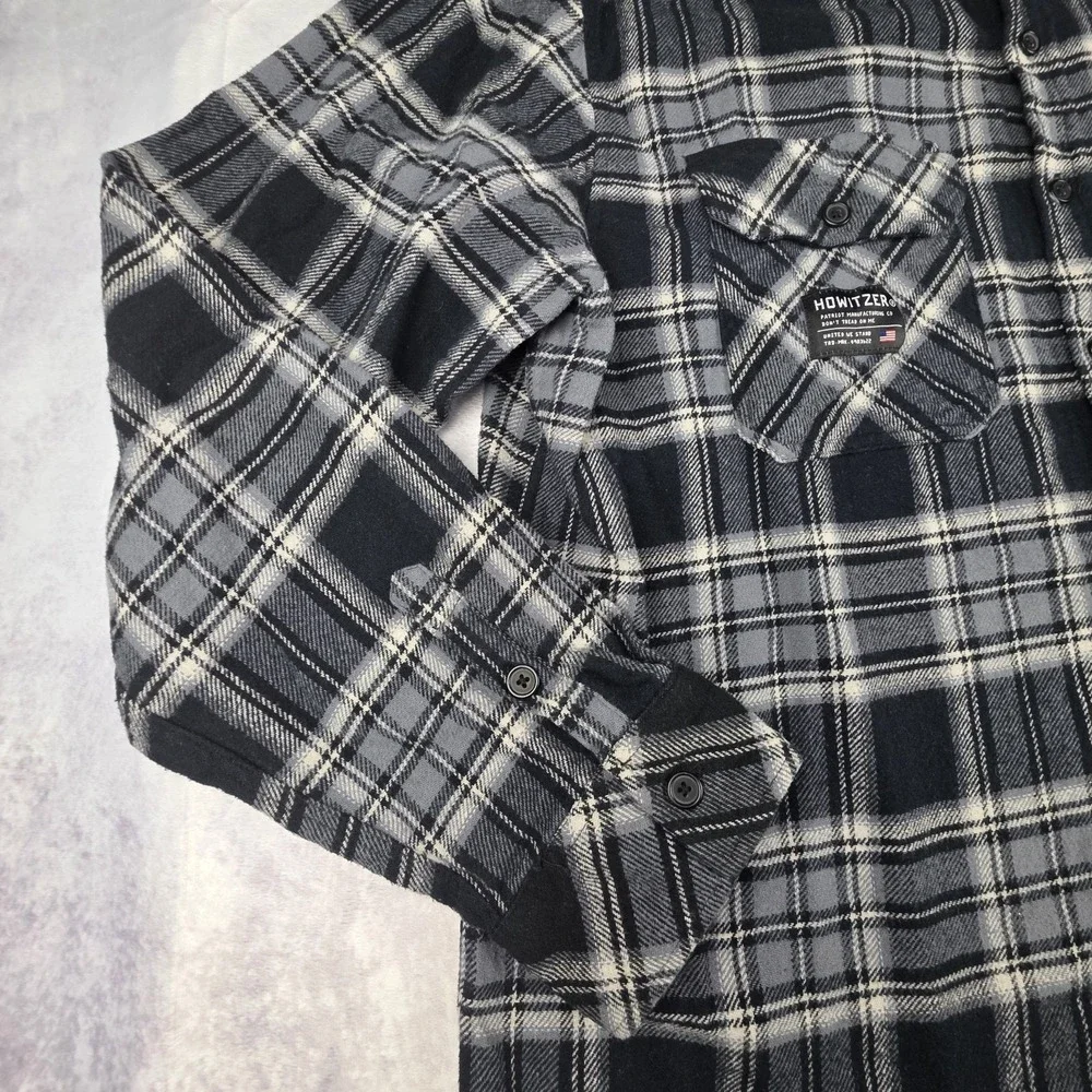 Howitzer Flannel Shirt Mens XL Black‎ Gray Plaid We The People Military Thick